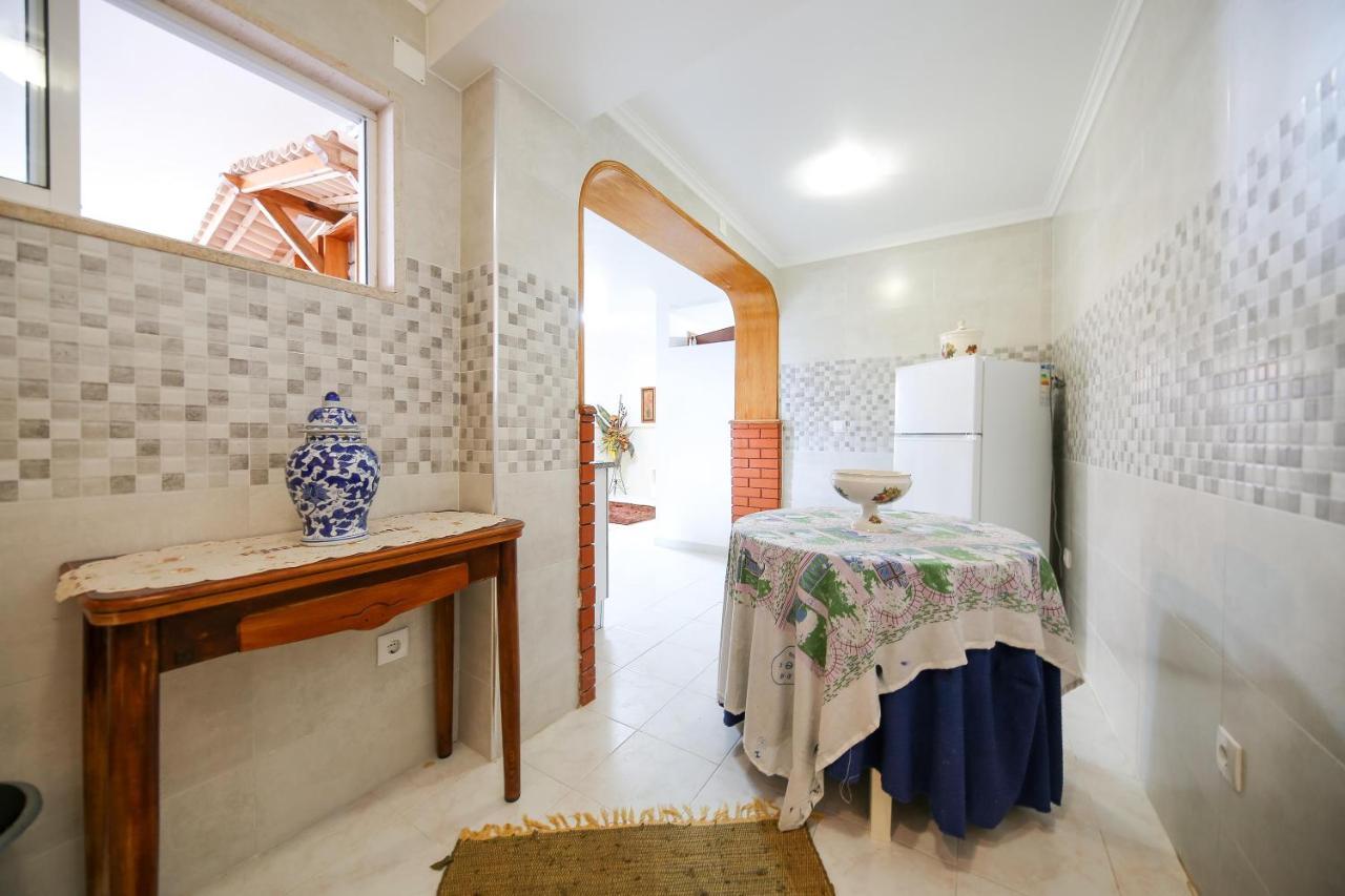Casa Da Tia Laura Apartment Nazare Exterior photo